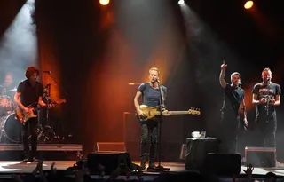 Sting pone a bailar a 15.000 personas en su retorno a Gredos