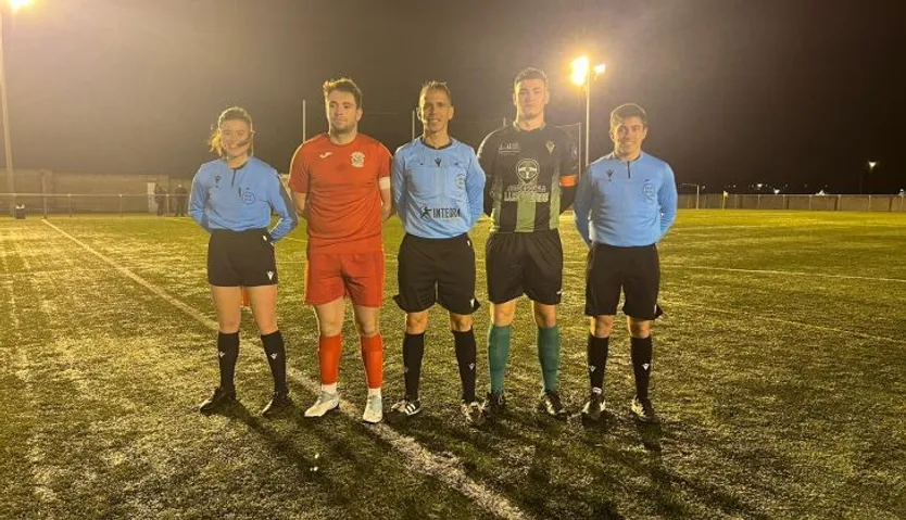 Despedida de Victoria Tarna como colegiada de fútbol en Salamanca