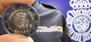 Moneda de 2 euros conmemorativa del 200 aniversario de la Policía Nacional