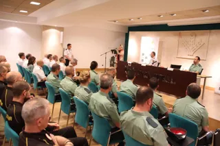 Acto en reconocimiento a los Vigilantes de Seguridad por su labor recibiendo algunos de ellos menciones honoríficas otorgadas por policía nacional y guardia civil
