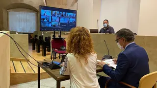 Pequeños y jóvenes trasladan al alcalde más de medio centenar de propuestas para seguir mejorando la ciudad