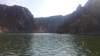 Semicolonias Guijuelo: Crucero por Las Arribes