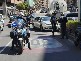 Colisión entre un turismo y una motocicleta en la avenida de Portugal | S24H