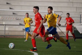 Imagen del derbi entre RS Monterrey y Hergar.