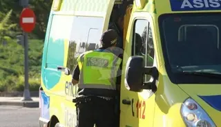 Herido un motorista en un accidente en la glorieta Vetones y Vacceos
