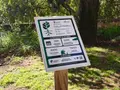Cartel colocado en 23 especies de árboles de Salamanca