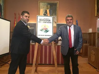 Miróbriga señala su belleza
