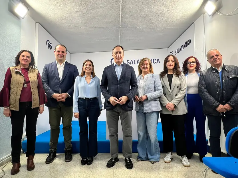Miembros del Partido Popular de Salamanca en uno de los actos de cierre de la campaña electoral