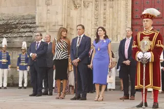 Un momento del desfile de autoridades 