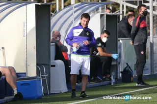 Peque, en un duelo de pretemporada.