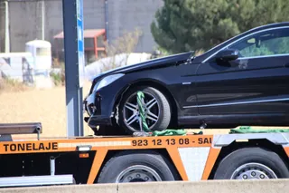 Salida de vía en la rotonda desde la autovía al polígono de Los Villares (3) | A.M.
