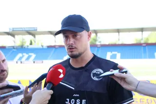 Oriol Riera, en una rueda de prensa | Andrea