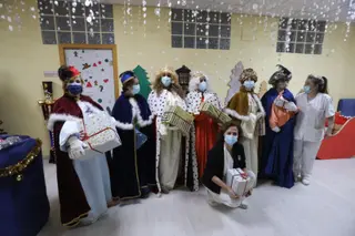 Residencia Asistida Provincial Cabalgata de Reyes Magos con reparto de regalos (1)
