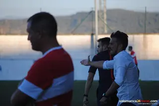 De la Barrera va con lo puesto ante el Somozas