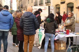 Mercadillo solidario a favor de Siempre Fiel