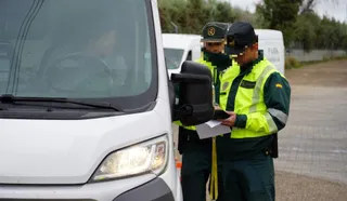 Vigilancia intensiva a las furgonetas por la semana del Black Friday. Foto DGT