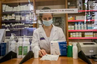 Los farmacéuticos de la Comunidad reclaman al Ministerio completar con urgencia la inmunización del personal de farmacias