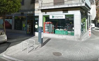 A juicio un hombre acusado de meter la mano en la caja de la tienda que administraba