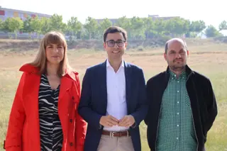 José Luis Mateos, María Sánchez y Chema Collados durante la campaña electoral