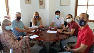 Reunión de la alcaldesa de Ledesma y parlamentarios socialistas