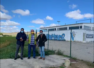 Villamayor ya tiene los terrenos de la ampliación del campo de fútbol El Salinar