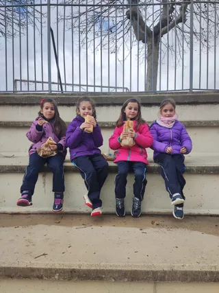 El Colegio San Agustín reparte más de 1000 bocadillos solidarios