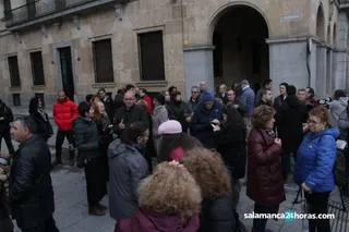 Concentración frente a la Audiencia Provincial (11)