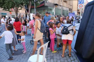 Noche europea de los investigadores en la plaza del Barrio del Oeste