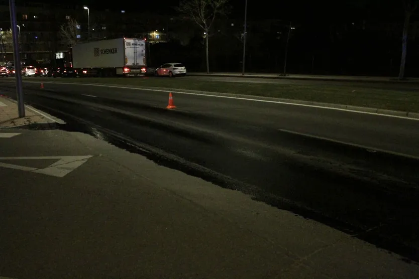 Avenida Reina Berenguela, vertido gasoil