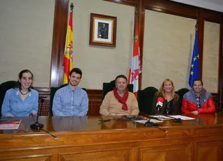 FOTOGRAFÍA. PRESENTACIÓN CENTRO JUVENIL ACTIVIDADES DE NAVIDAD