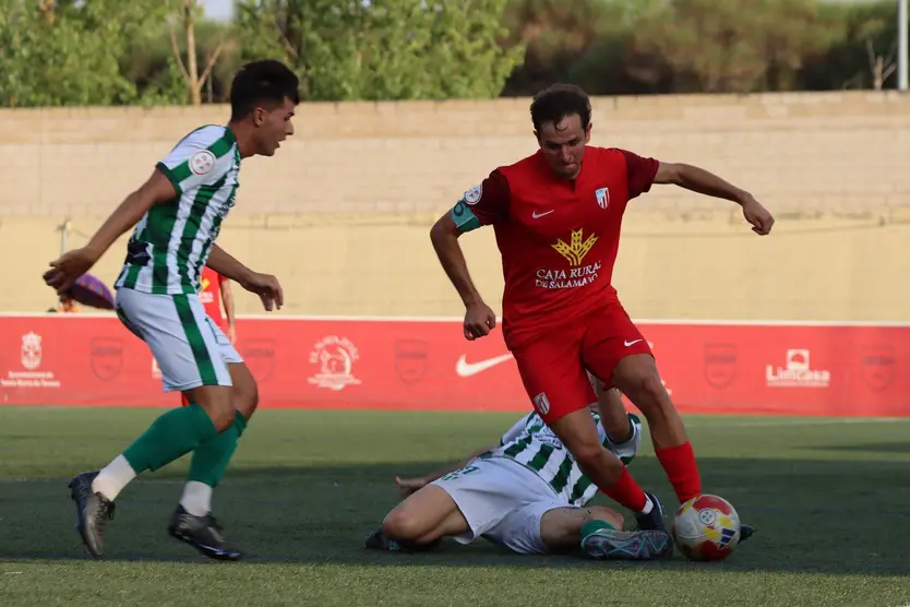 Derbi de Copa RFEF entre el Santa Marta y el Guijuelo