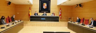Las Cortes admiten a trámite la moción de censura del PSOE contra el Gobierno de Mañueco que podría debatirse el 22 de marzo