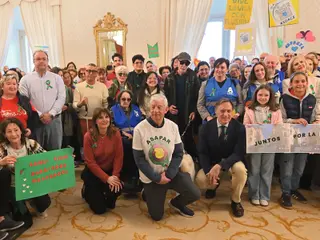 Miembros de ASAPAR, durante la recepción en el Ayuntamiento de Salamanca con motivo del Día Mundial de la Salud.