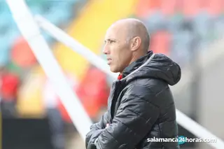 Antonio Calderón, en un duelo en el Helmántico.