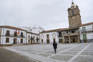 Plaza Mayor y Ayuntamiento de Lumbrales. Foto Ayuntamiento de Lumbrales