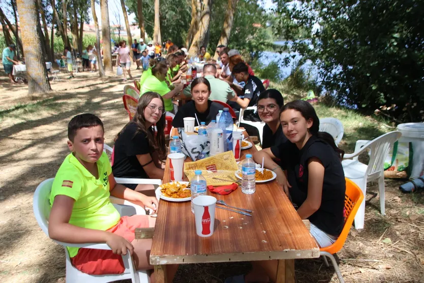 Villagonzalo paella en el Verdinal
