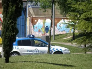 La Policía Local sorprende a menores de edad en un botellón junto al CAEM