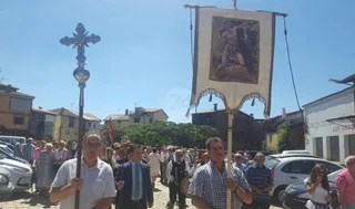 Fiestas en Villanueva del Conde: Procesión y ofertorio