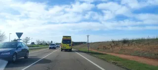 Ambulancia en la carretera del Helmántico | Salamanca24horas
