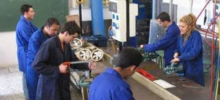 El empleo joven experimentó en 2015 el mayor aumento en casi 30 años