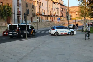 Policía Local y Nacional Puente Romano (4)