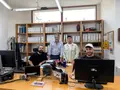 El alcalde, Ángel Peralvo, con los tres jóvenes recien incorporados.