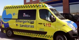 Foto de archivo ambulancia en el polígono El Montalvo