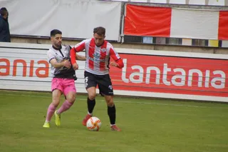 Baselga y Montes, en una acción del partido / FOTO SALAMANCA24HORAS.COM