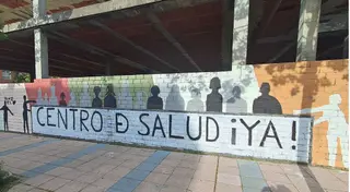 Pintada reclamando el Centro de Salud de “San José-Zurguén”