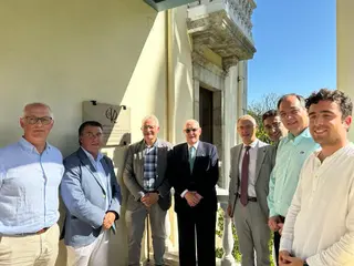 La Universidad de Salamanca rinde tributo a Víctor García del Concha en Pendueles