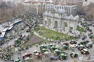 Tractores en la Puerta de Alcalá | Foto: Juan Lázaro (ICAL)