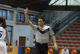 El colegiado salmantino Carlos Gallego asciende al Grupo 1