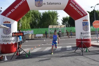 Antonio Cerezo y Sonia Sánchez se imponen en el tercer Duatlón Cross de Villares