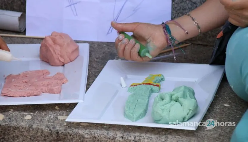 Taller infantil de moldeado